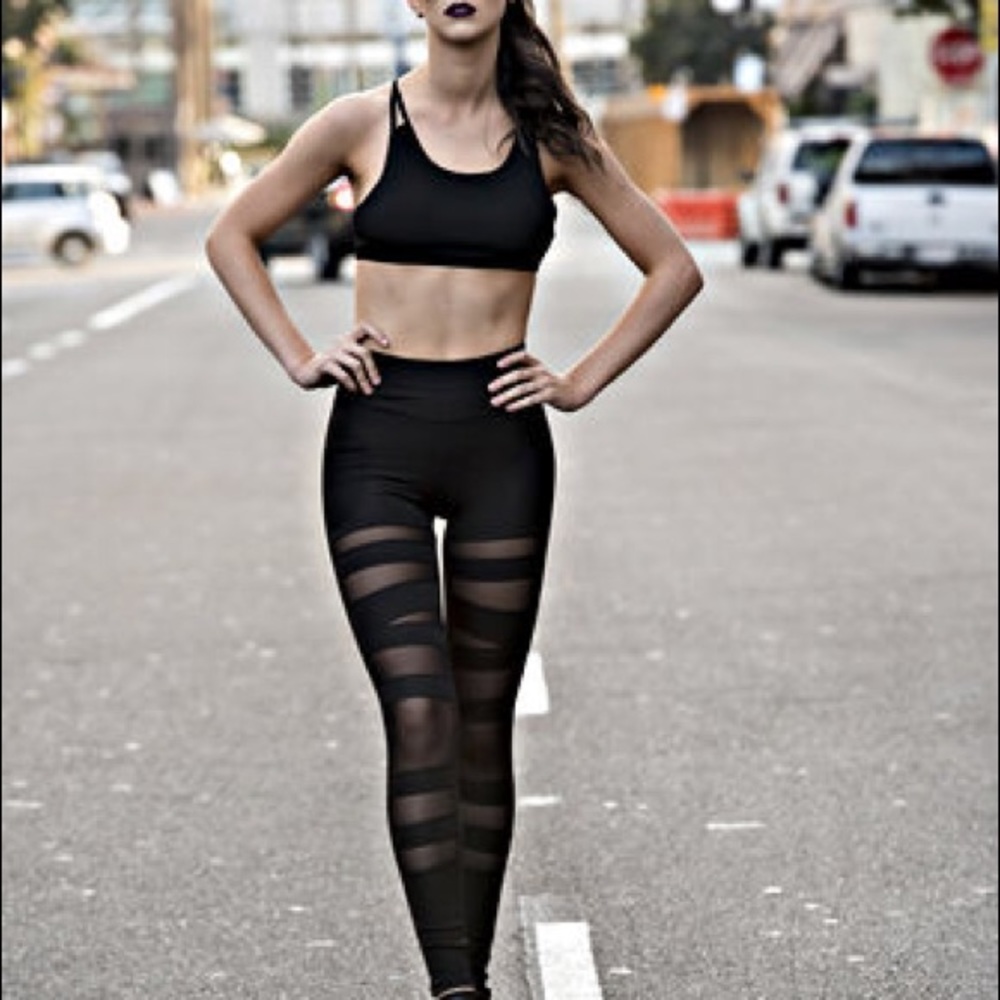 BLUE PopFit Ava Mesh cut outs and pockets!